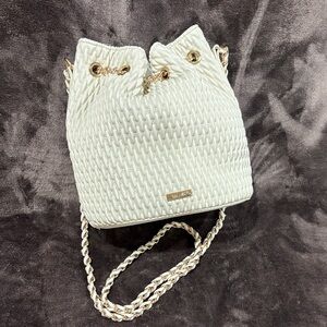 ALDO NATALYAA  quilates faux leather bucket bag    Crossbody